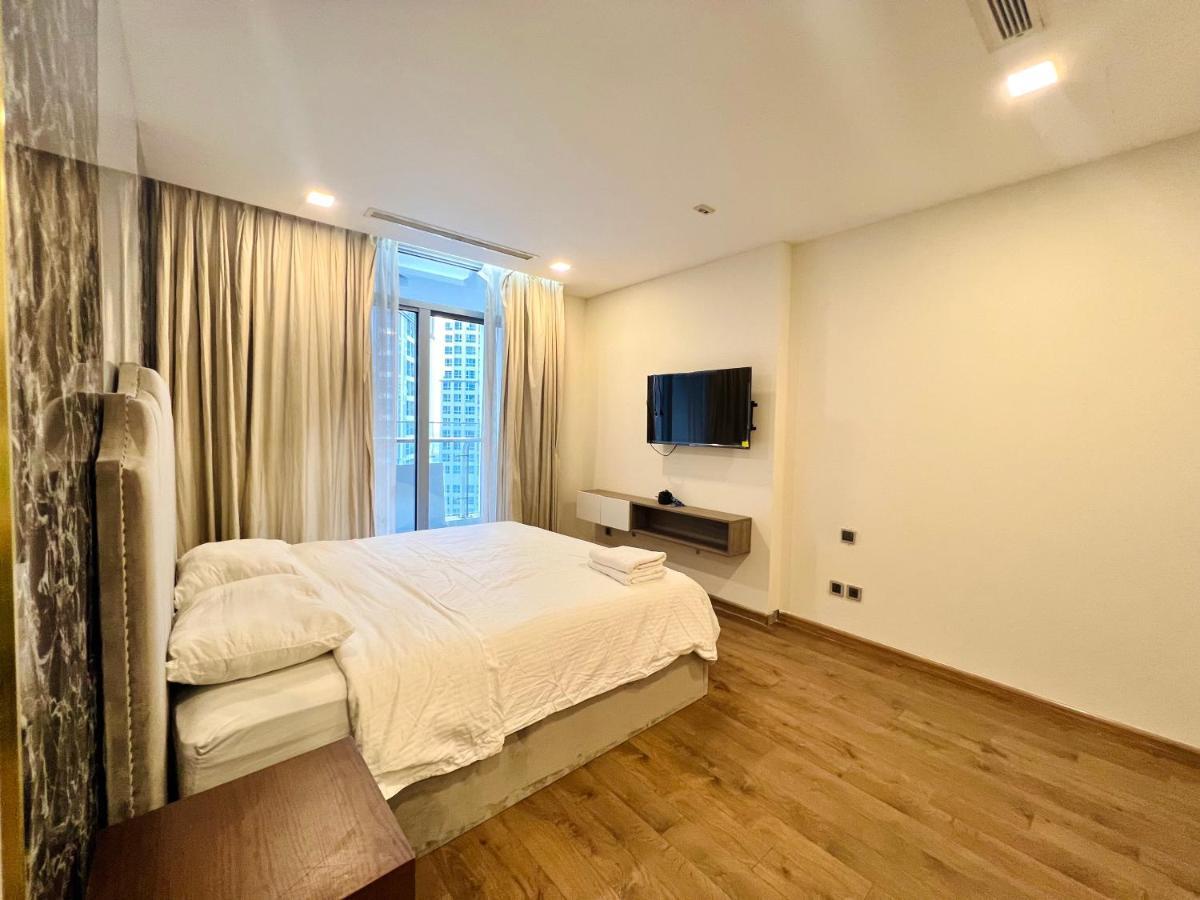 The Luxe Nest Landmark 81 * Хошимин